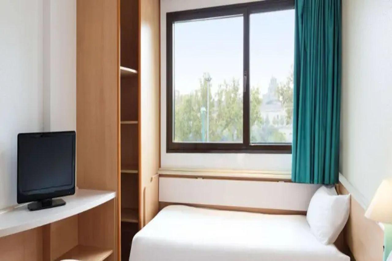 B&B Hotel Zaragoza Centro Ngoại thất bức ảnh